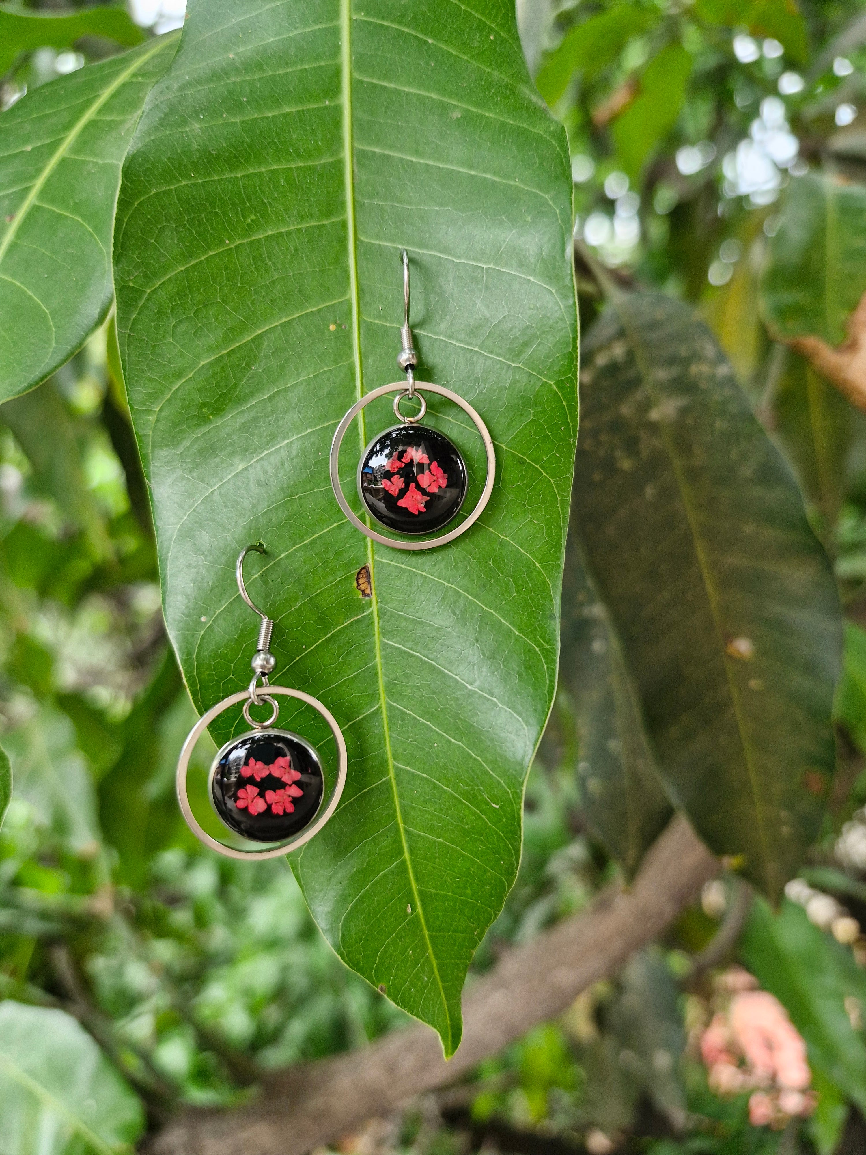 Scarlet Bloom Earrings – Botanical Resin Collection