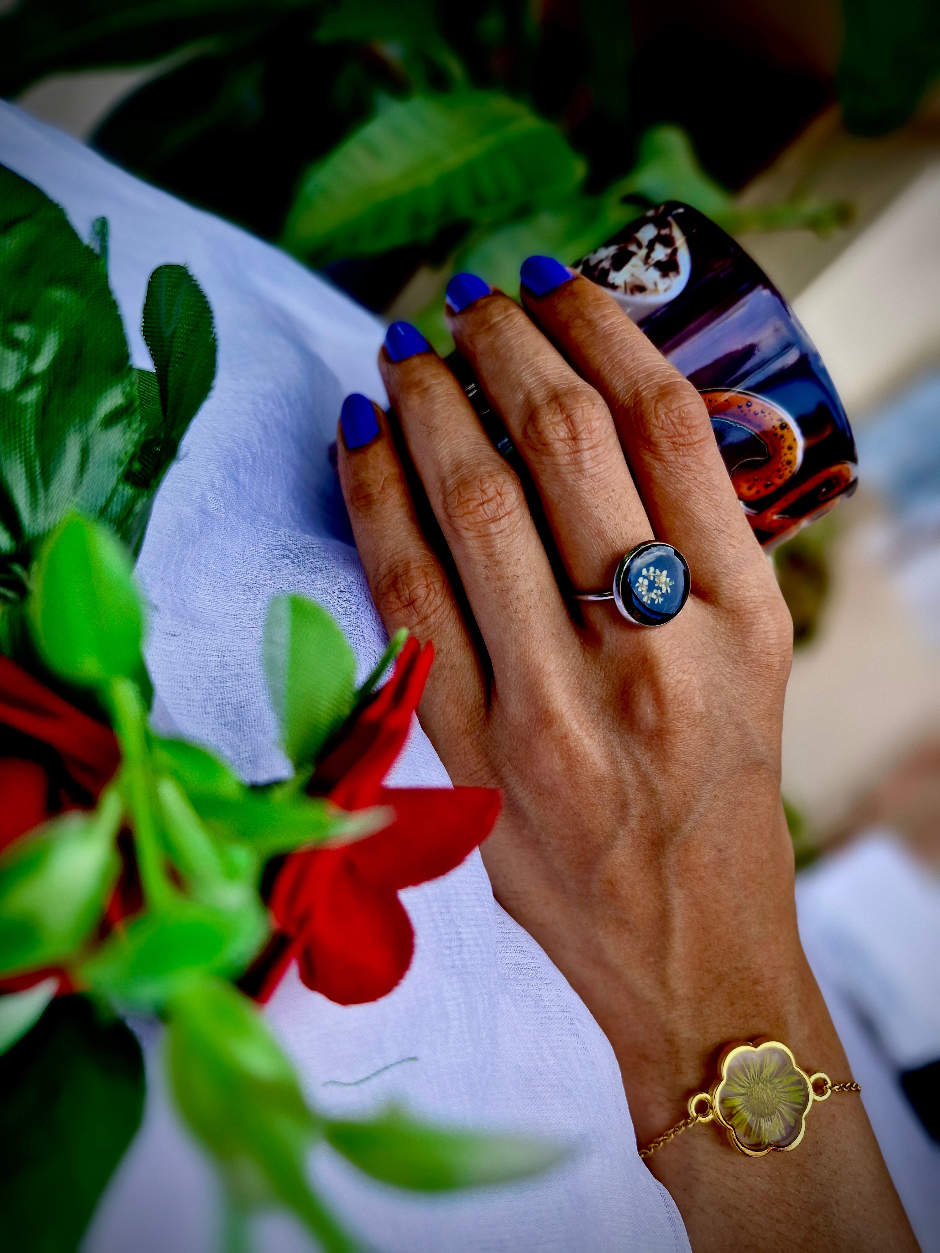 Black Resin Ring with Golden Floral Accent – Handcrafted by Artclassique