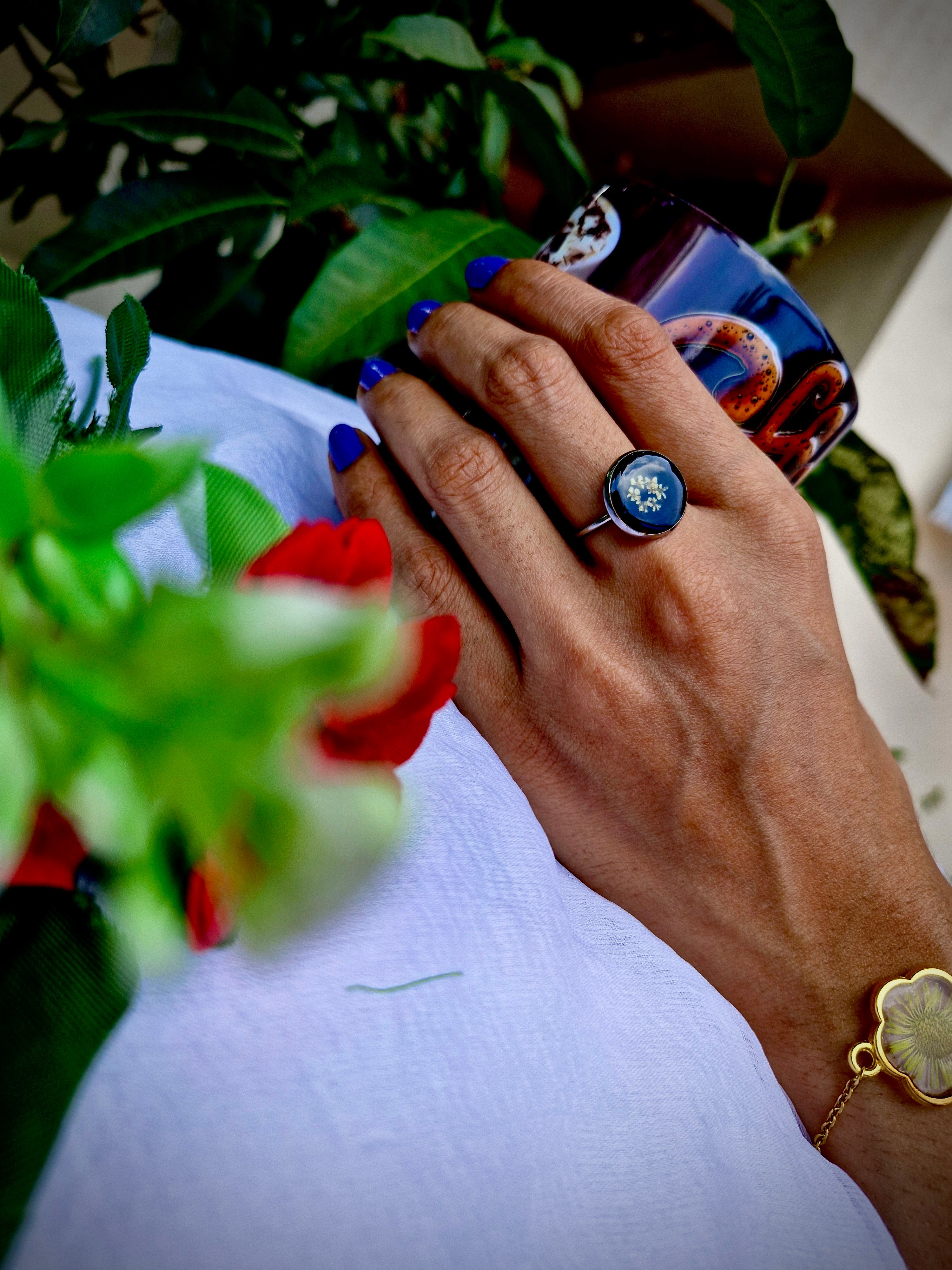 Black Resin Ring with Golden Floral Accent – Handcrafted by Artclassique