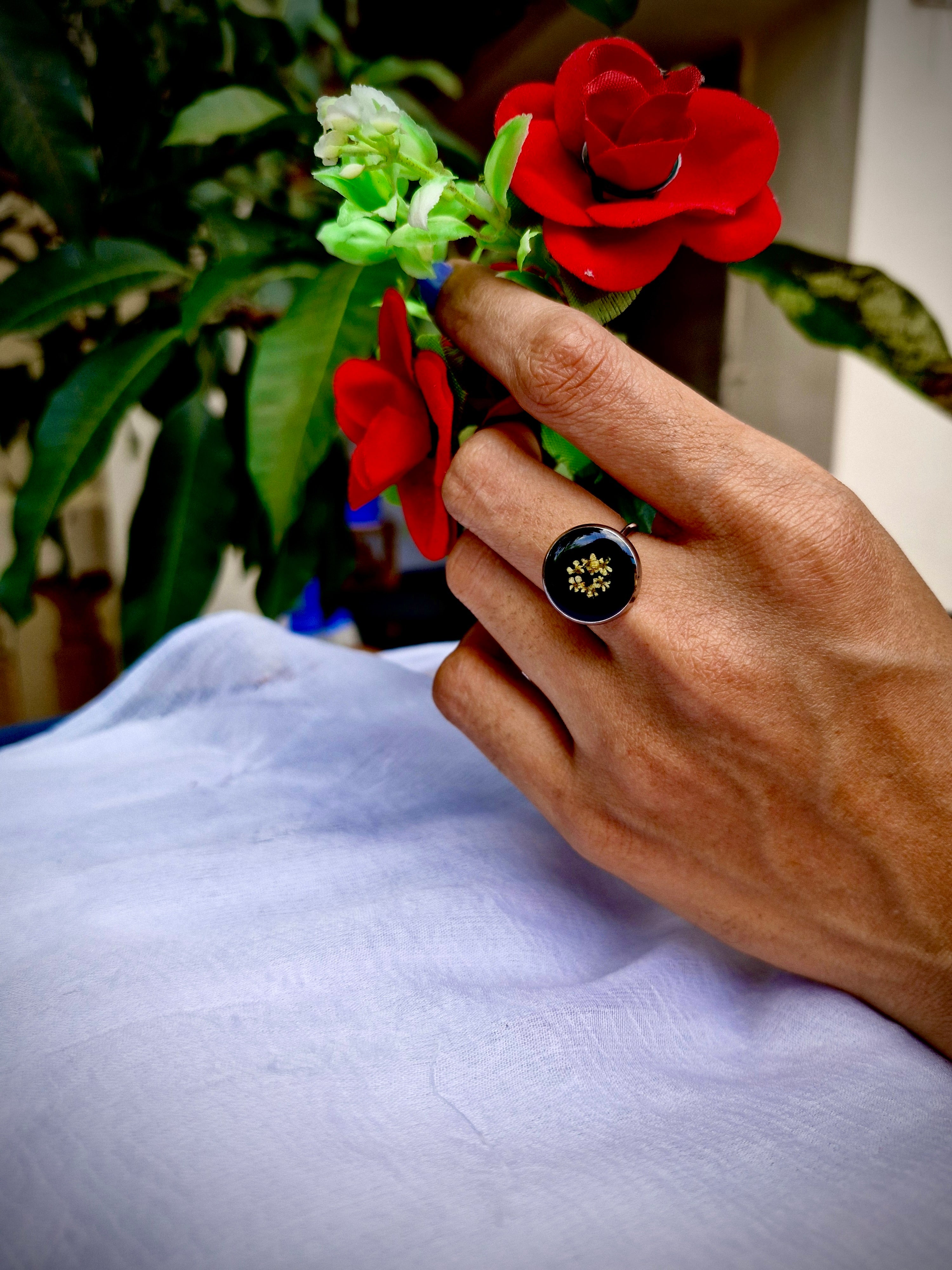 Black Resin Ring with Golden Floral Accent – Handcrafted by Artclassique