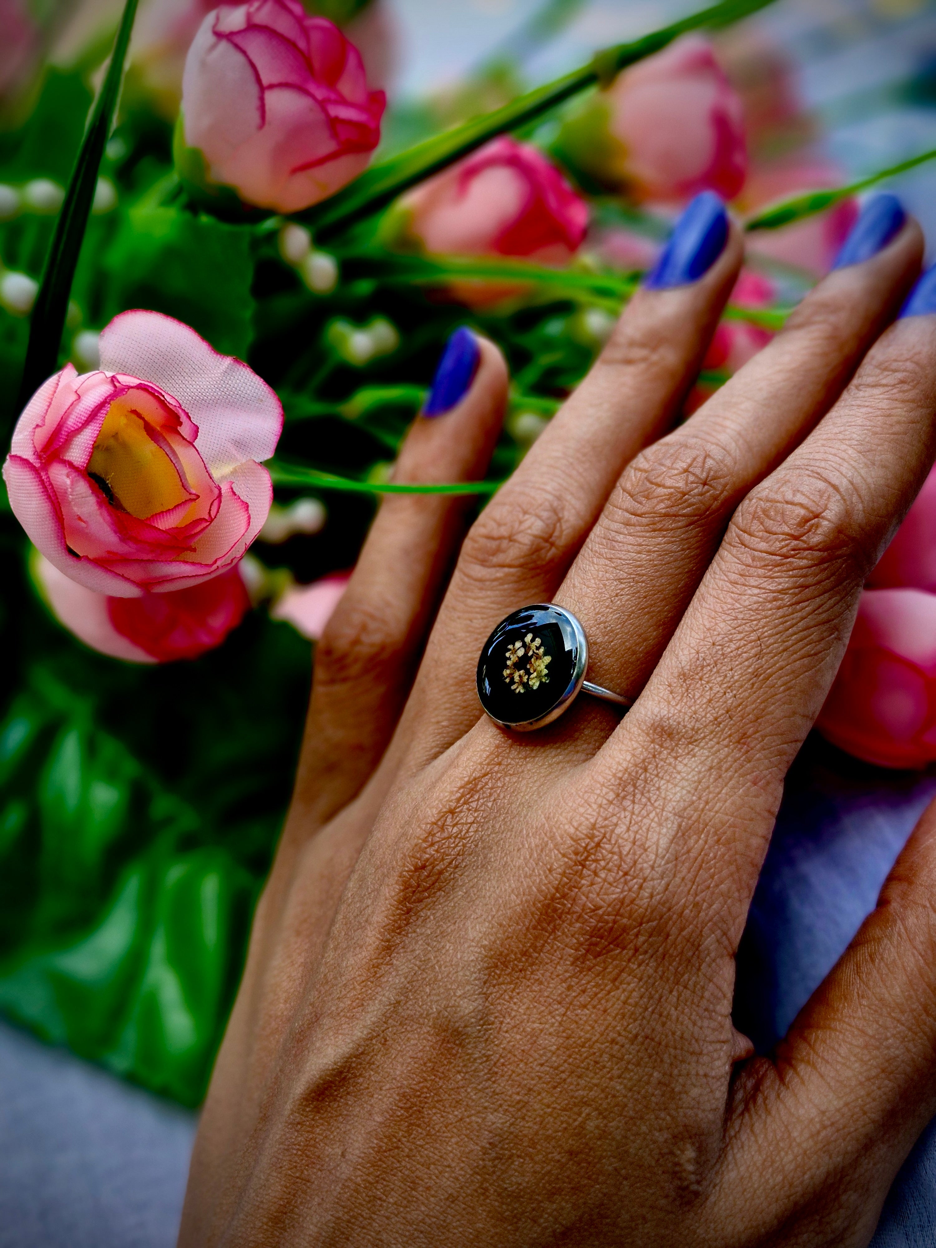 Black Resin Ring with Golden Floral Accent – Handcrafted by Artclassique