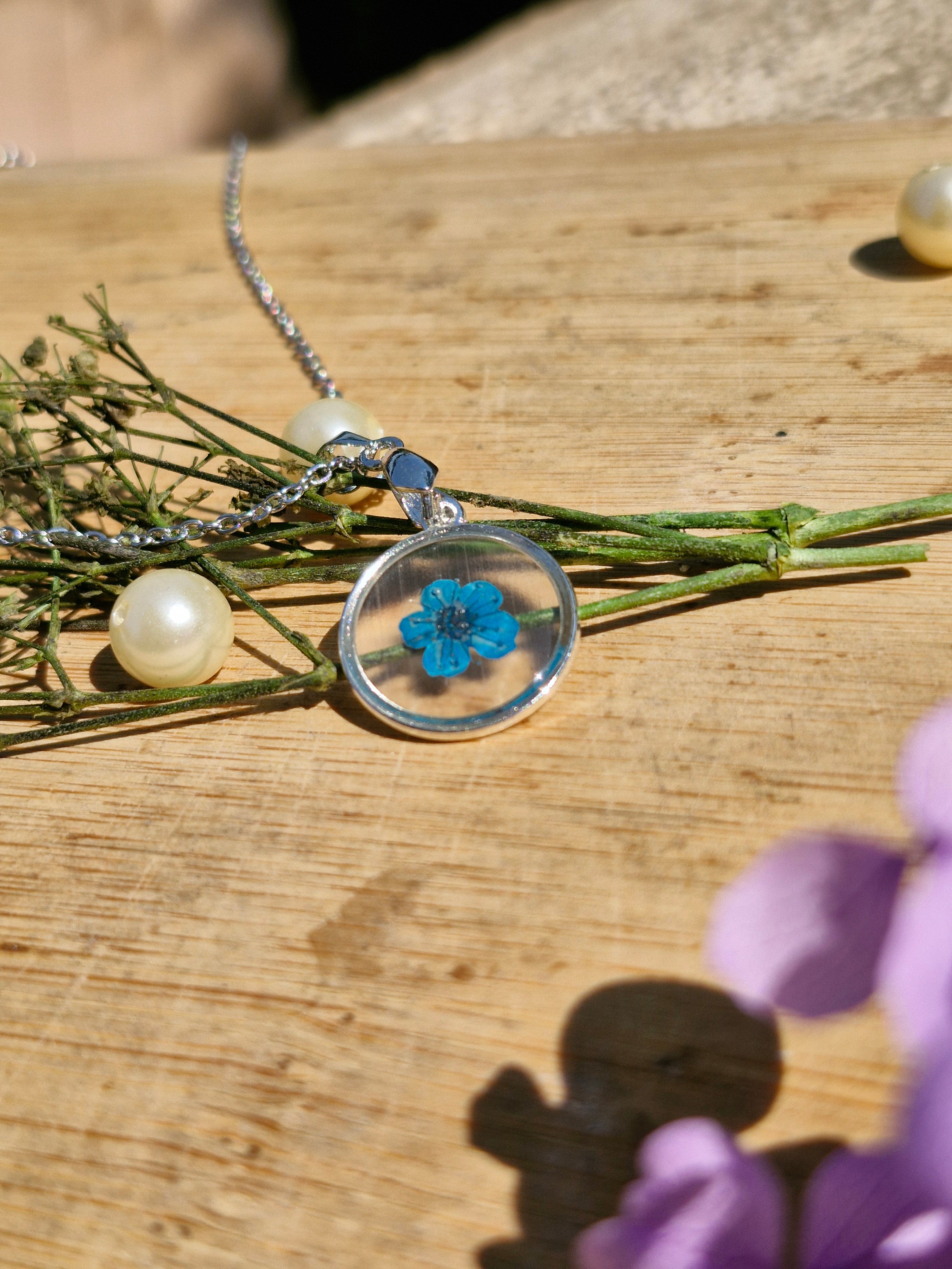 Sky Blue Floran Necklace - Crystal Clear Resin Necklace