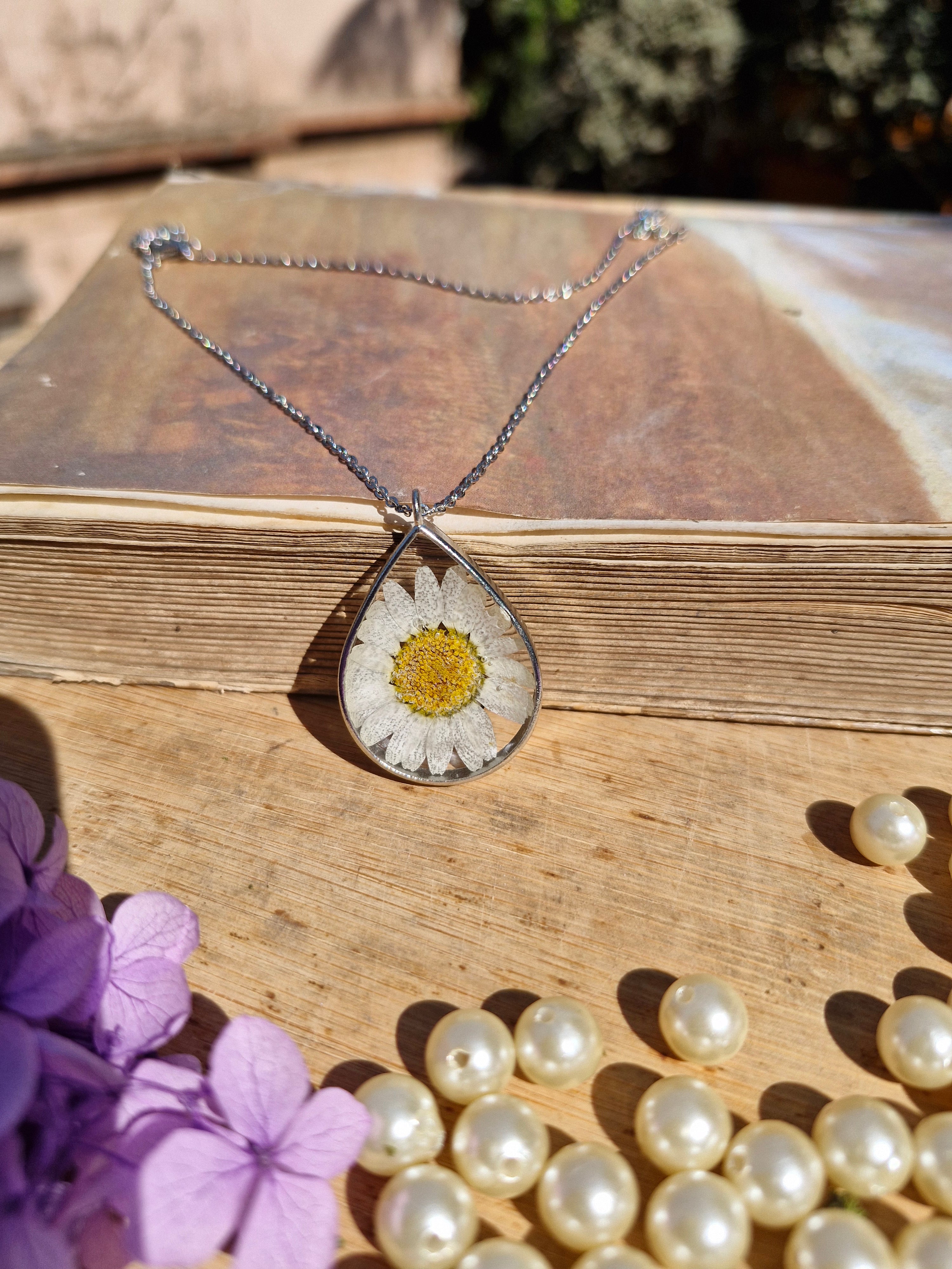 Summer Daisy Pendant - Crystal Clear Collection