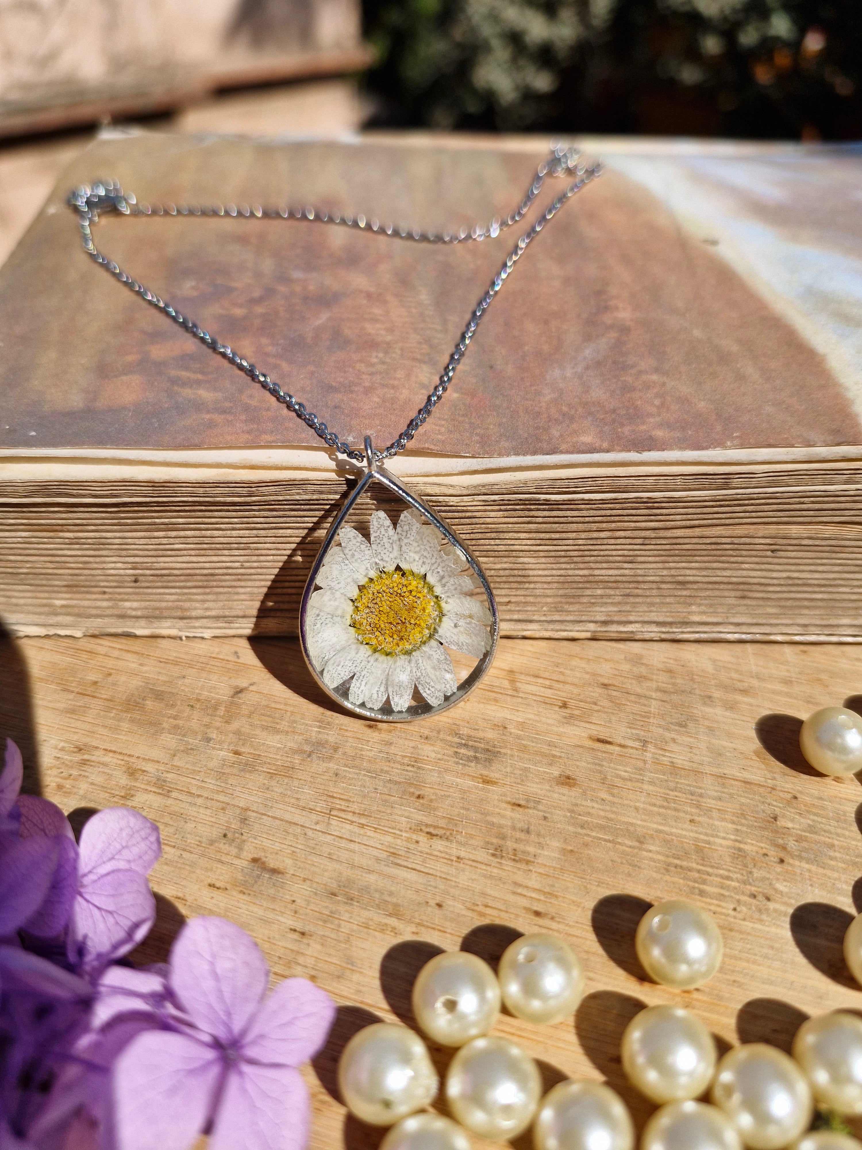 Summer Daisy Pendant - Crystal Clear Collection