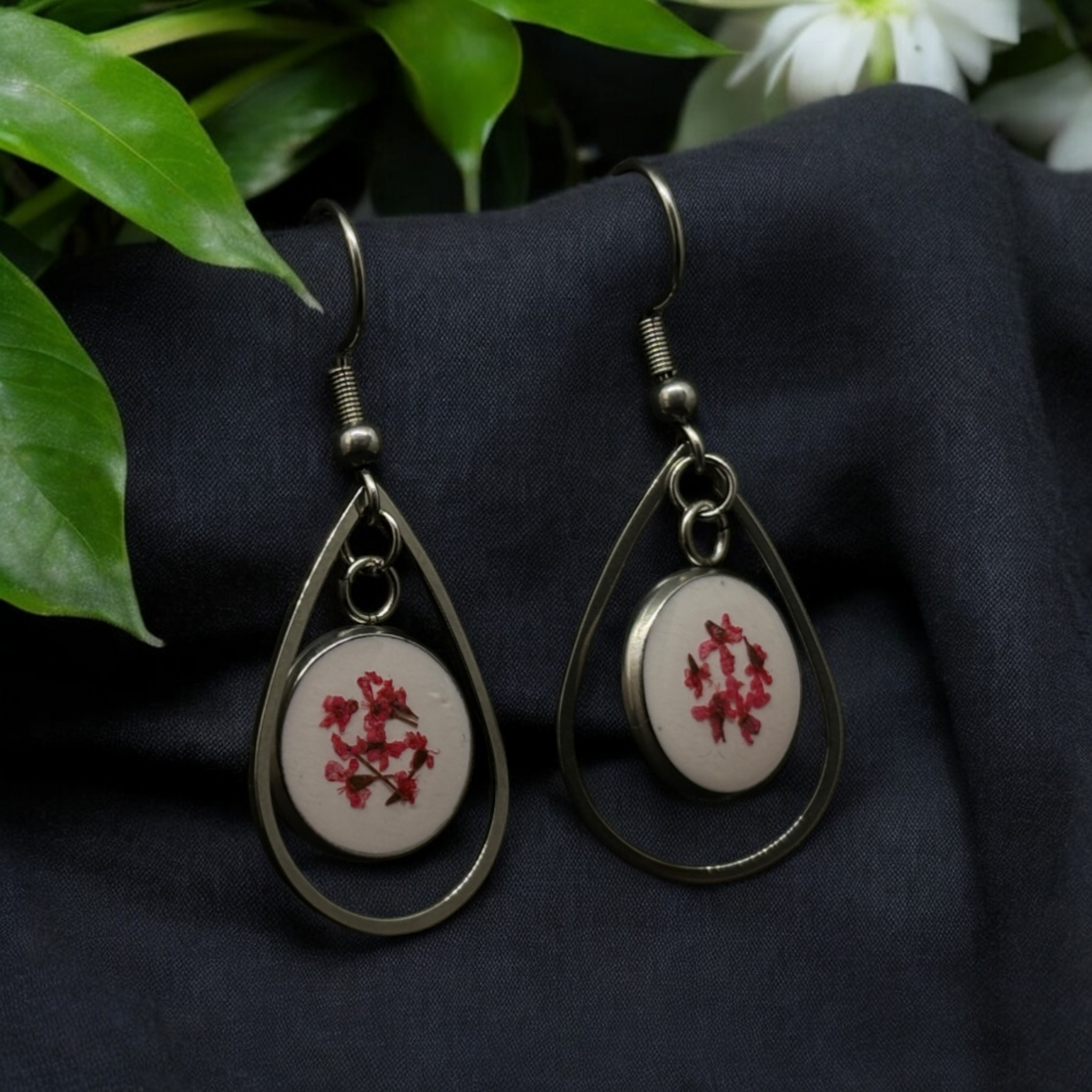 Crimson Floral Resin Earrings - Botanical Bliss Elegant Drop Earrings